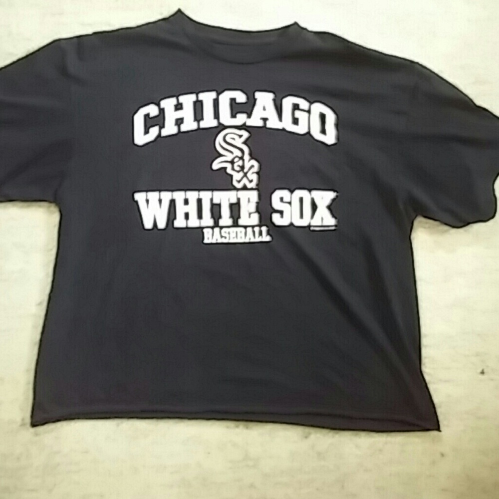 Chicago white sox t shirt